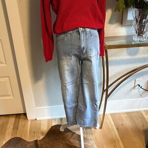 Women’s light denim, front patch pocket jeans.